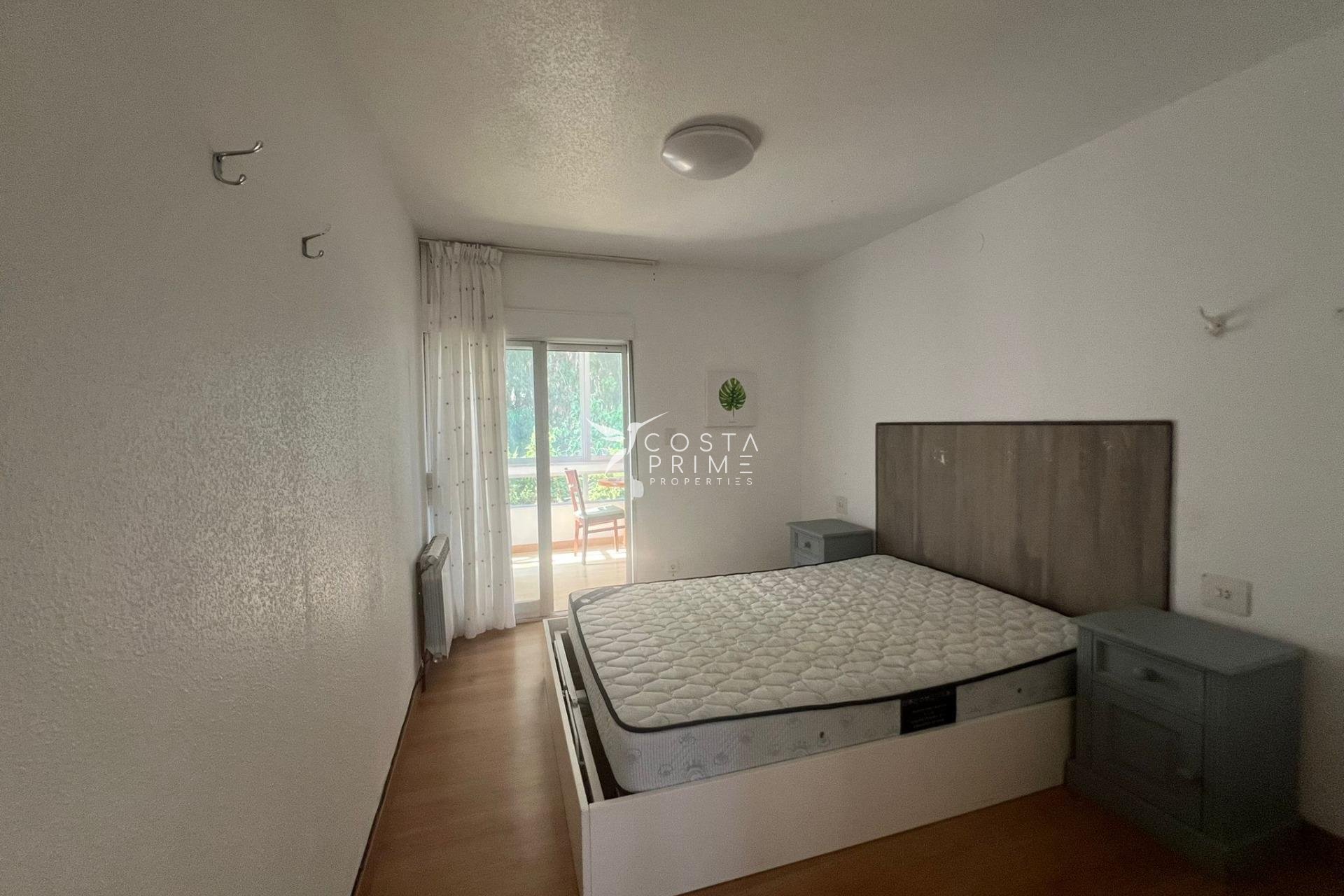 Resale - Villa  - Alfas del Pí