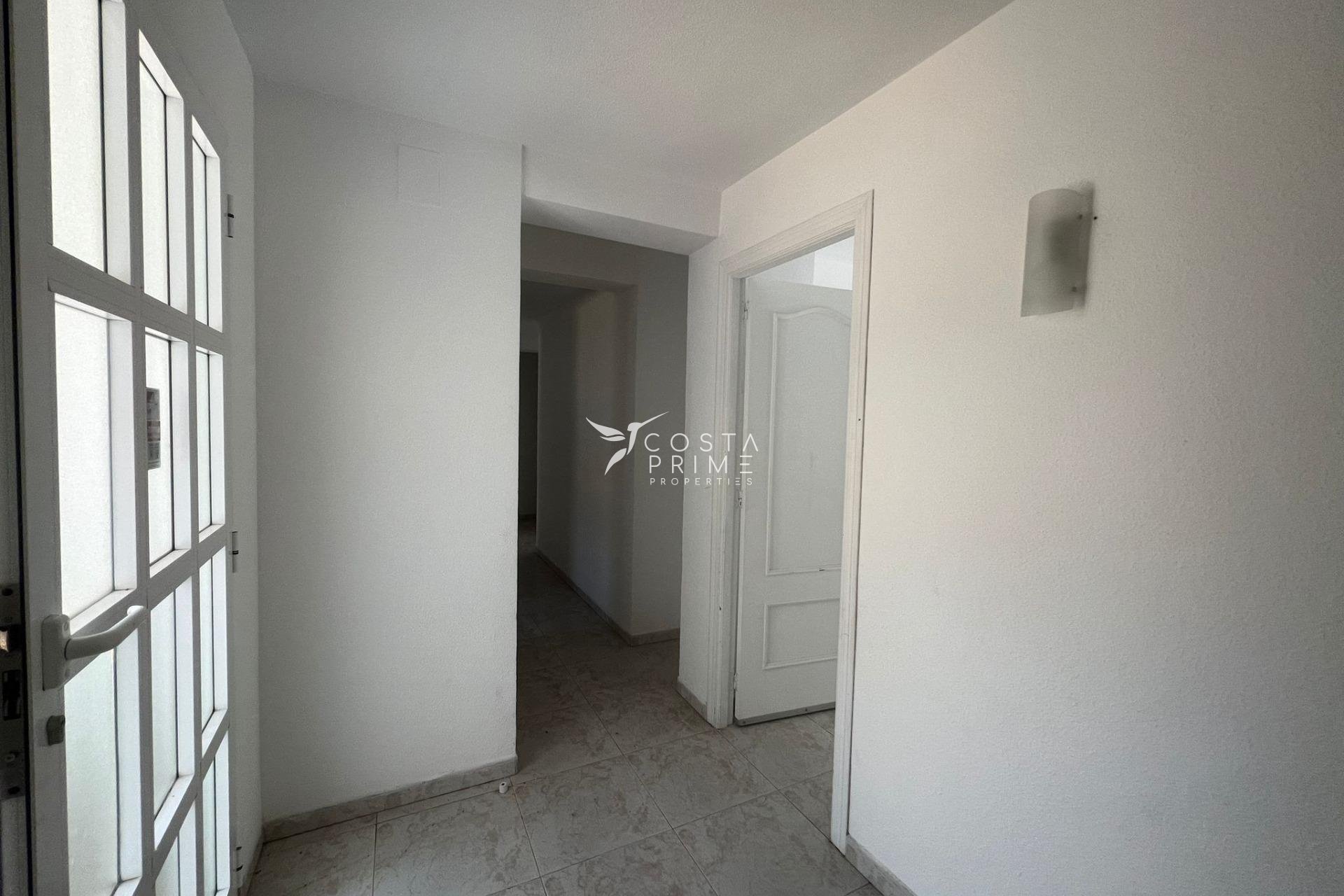 Resale - Villa  - Alfas del Pí