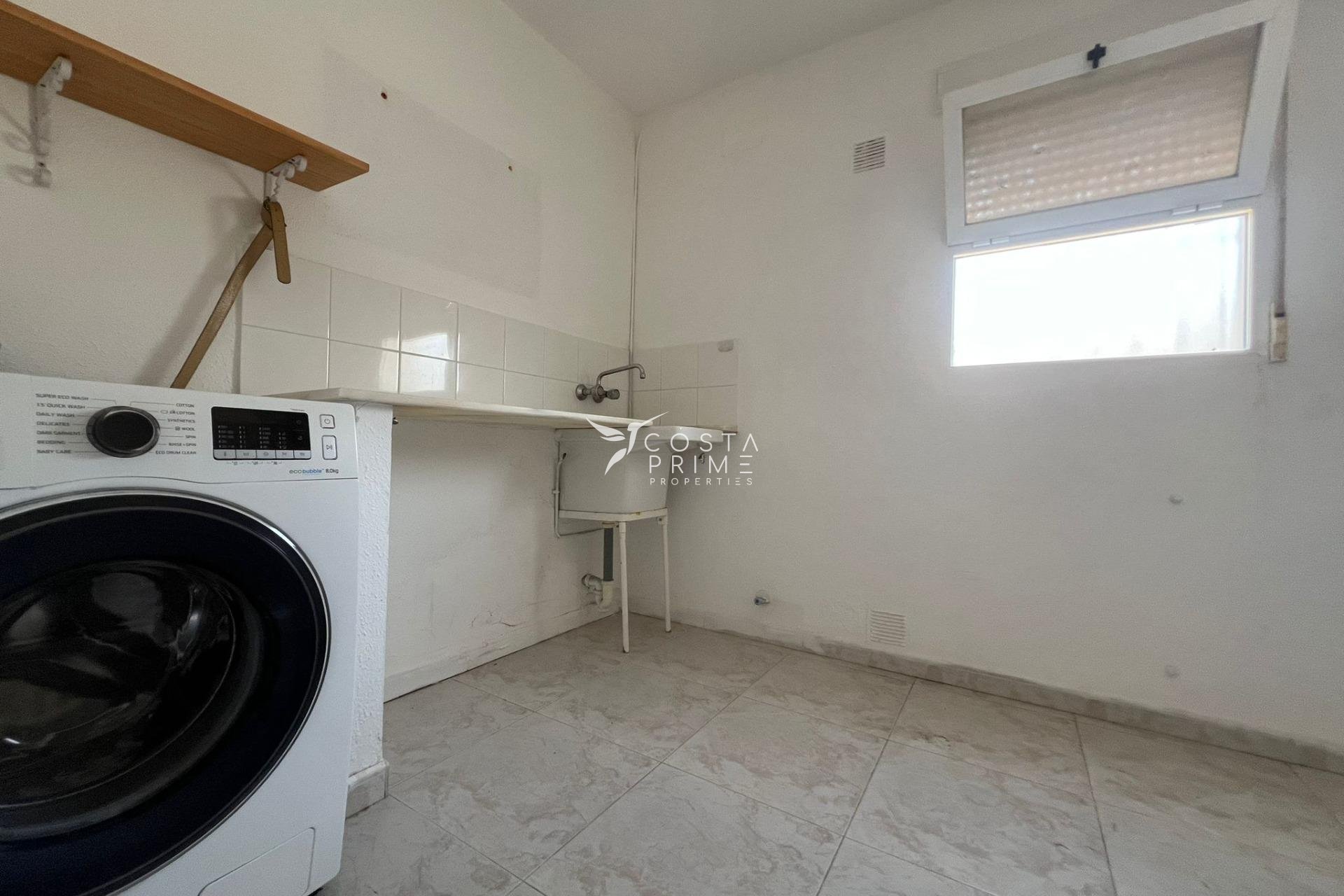 Resale - Villa  - Alfas del Pí