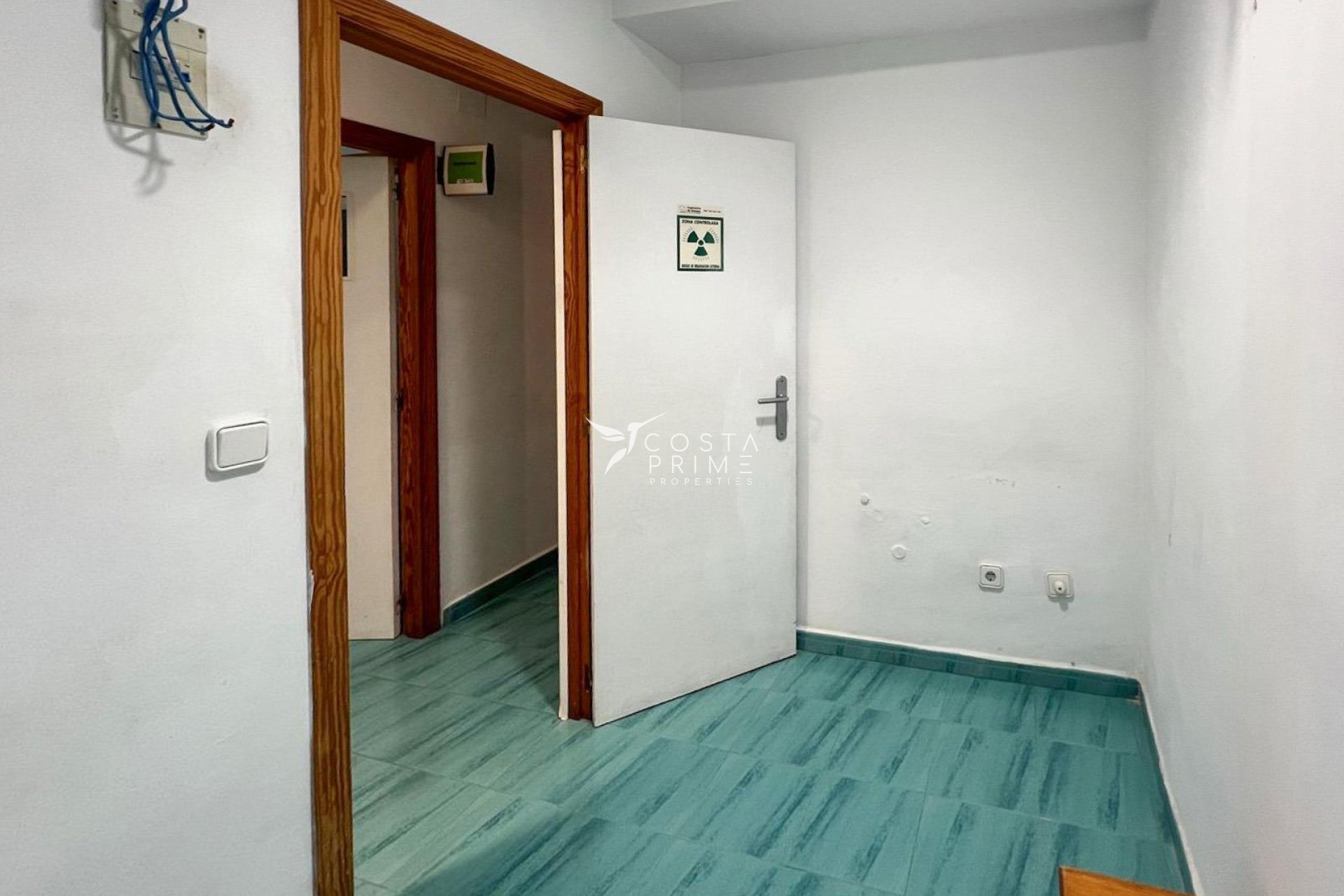 Resale - Villa  - Alfas del Pí