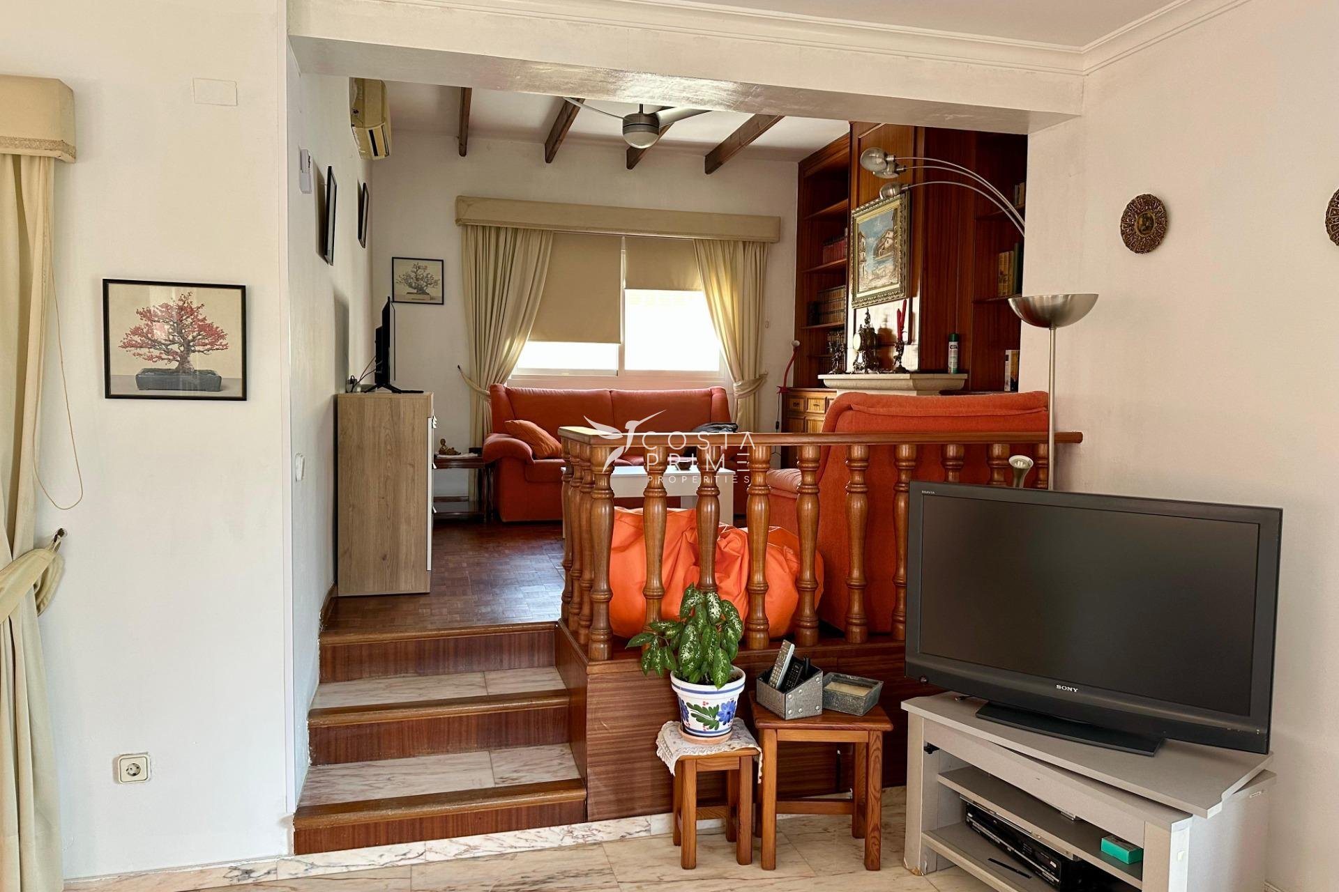 Resale - Villa  - Alfas del Pí