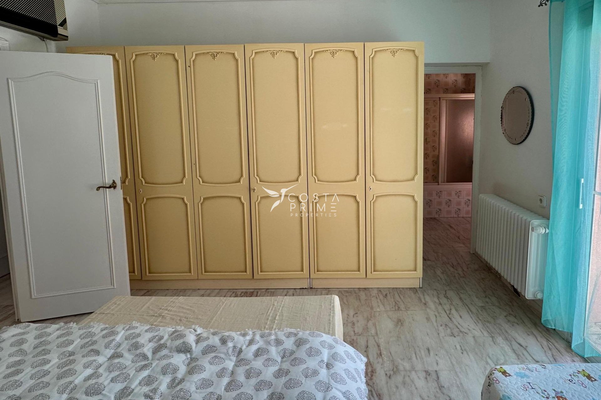 Resale - Villa  - Alfas del Pí