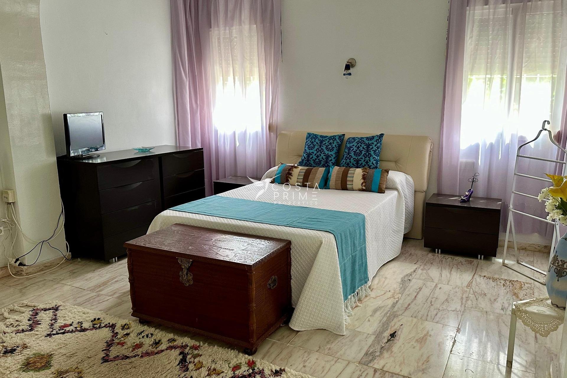 Resale - Villa  - Alfas del Pí