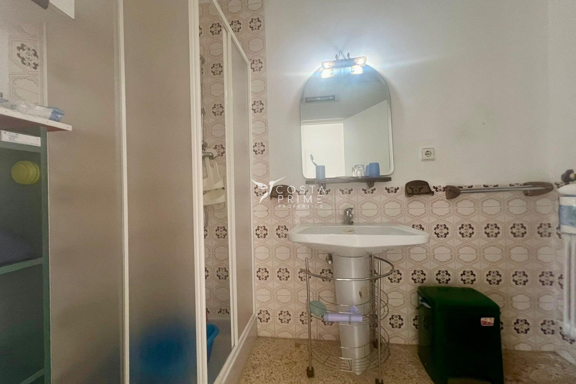 Resale - Villa  - Alfas del Pí