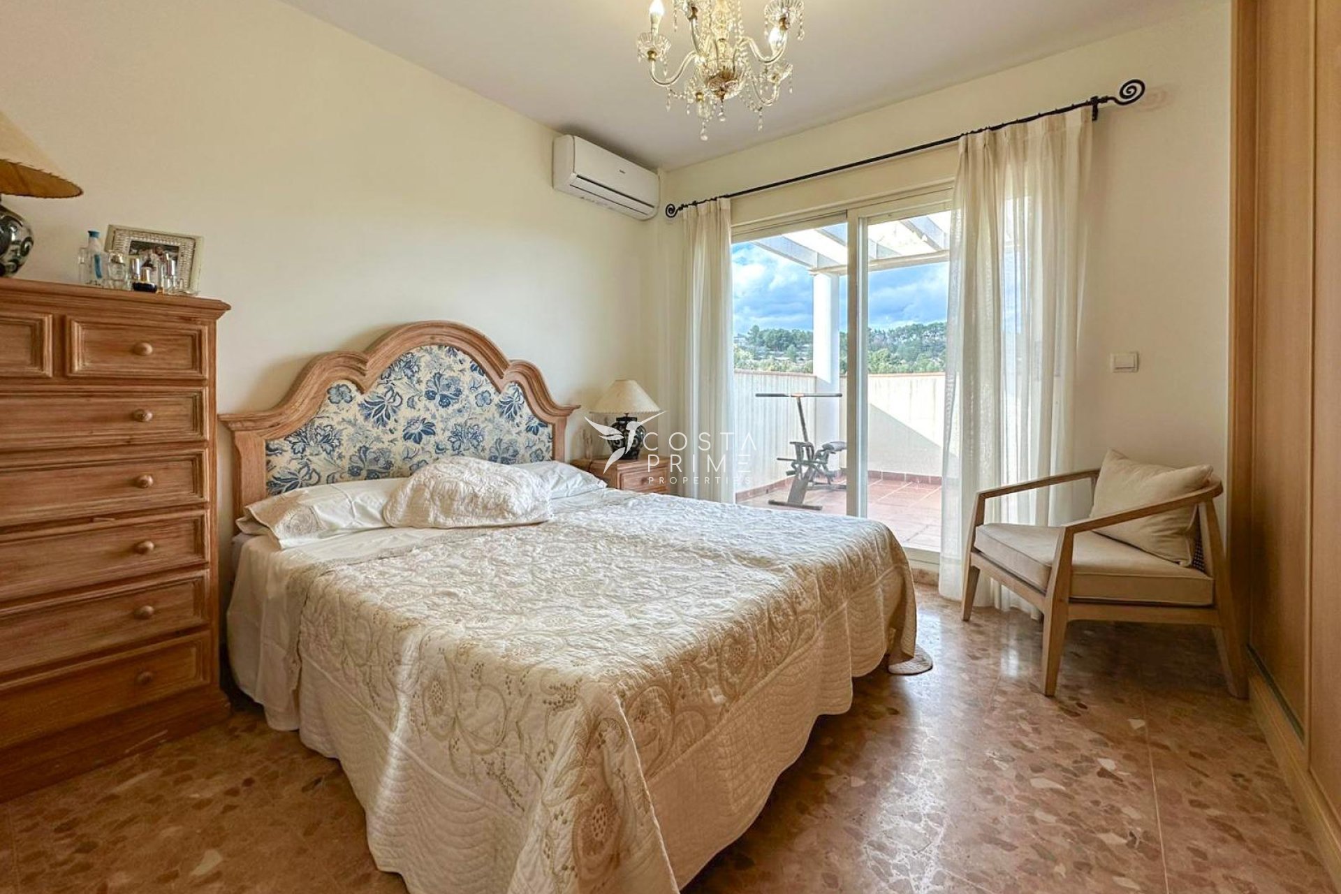 Resale - Villa  - Alfas del Pí