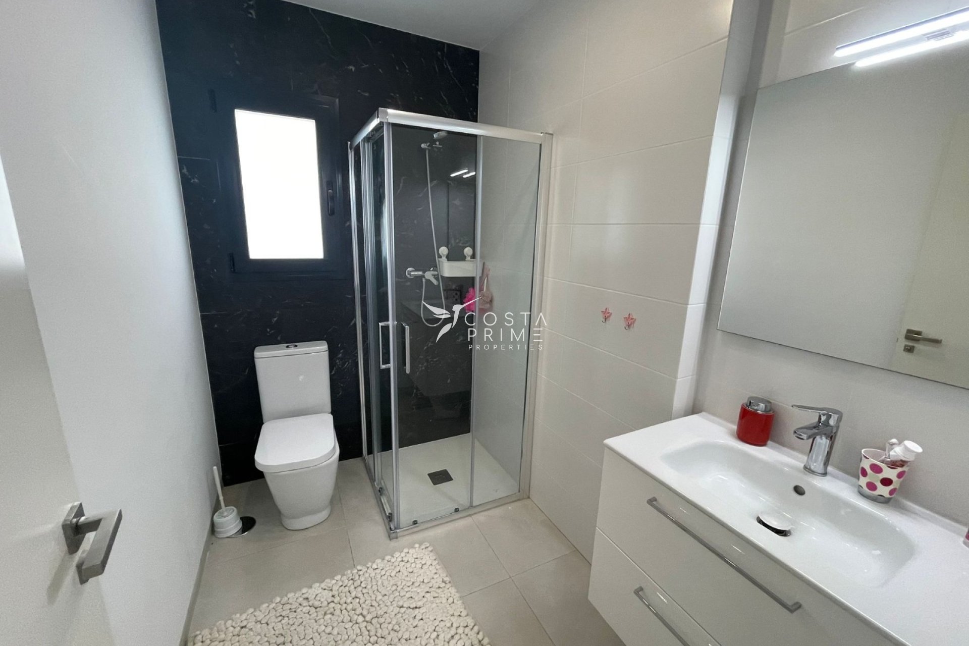 Resale - Villa  - Alfas del Pí