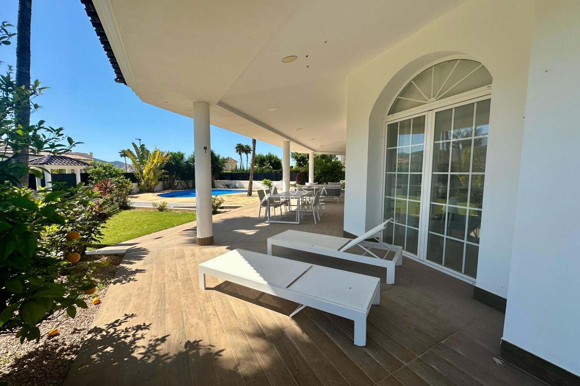 Resale - Villa  - Alfas del Pí