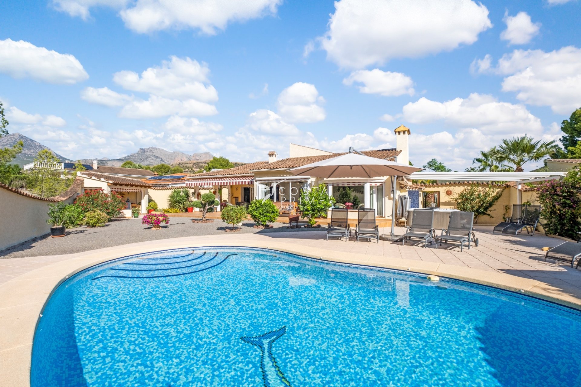 Resale - Villa  - Alfas del Pí