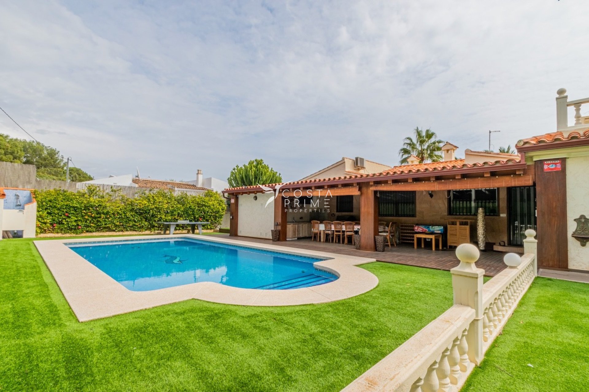 Resale - Villa  - Alfas del Pí