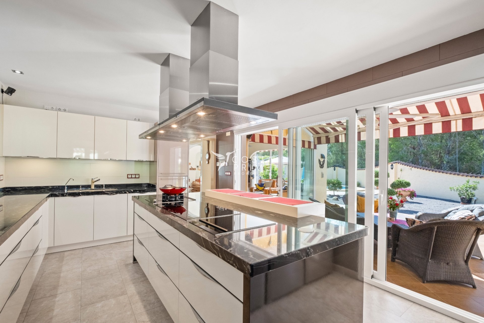 Resale - Villa  - Alfas del Pí