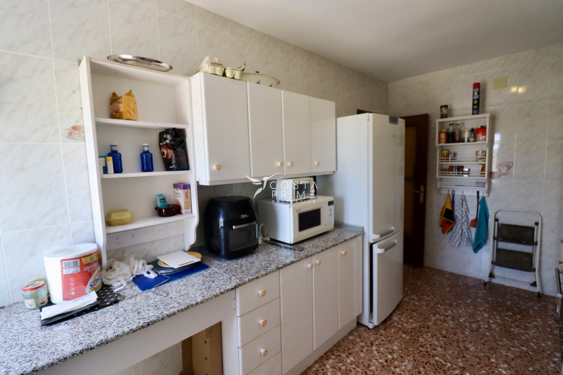 Resale - Villa  - Alicante