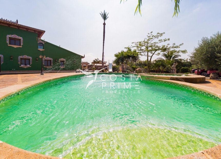 Resale - Villa  - Almoradí