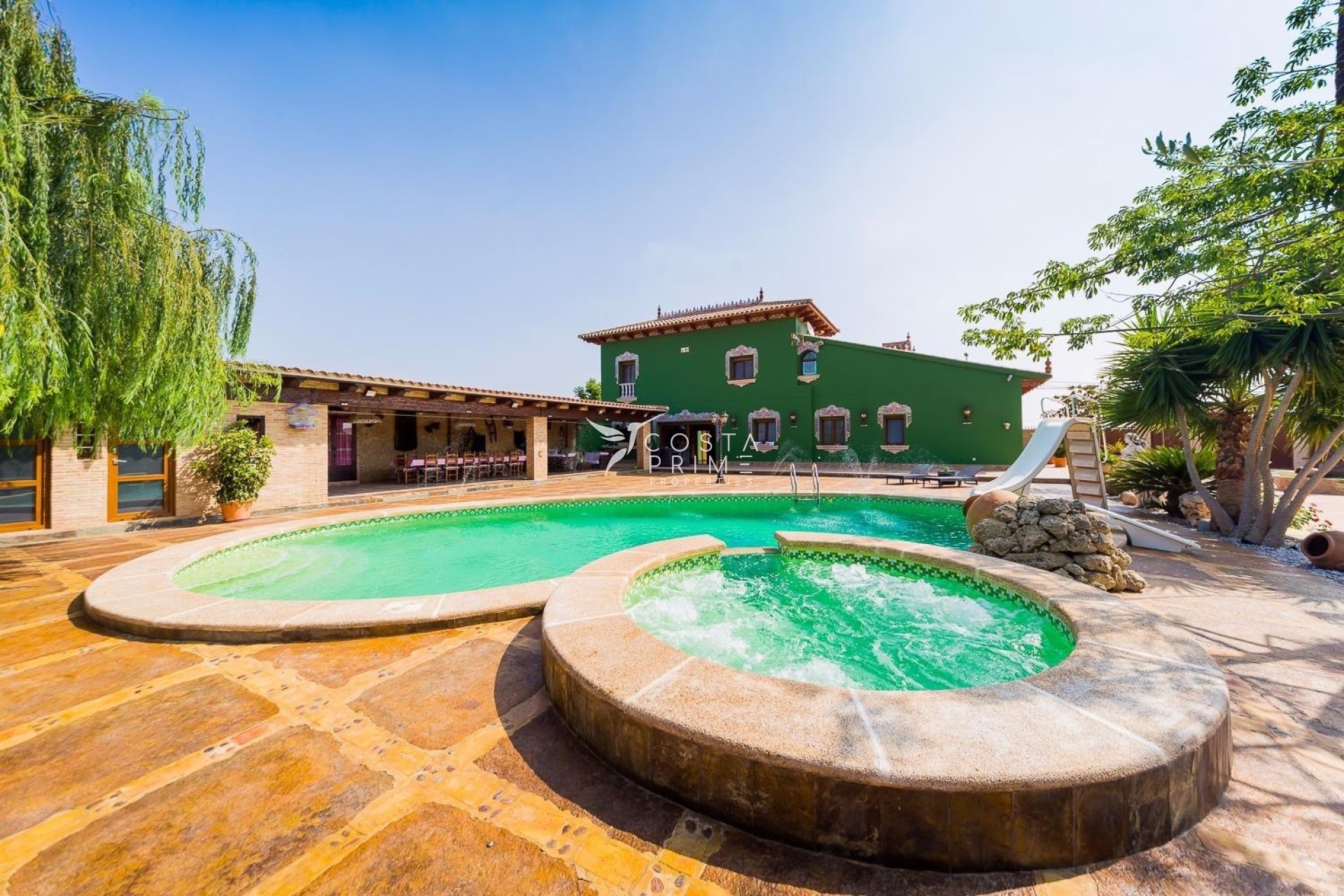 Resale - Villa  - Almoradí