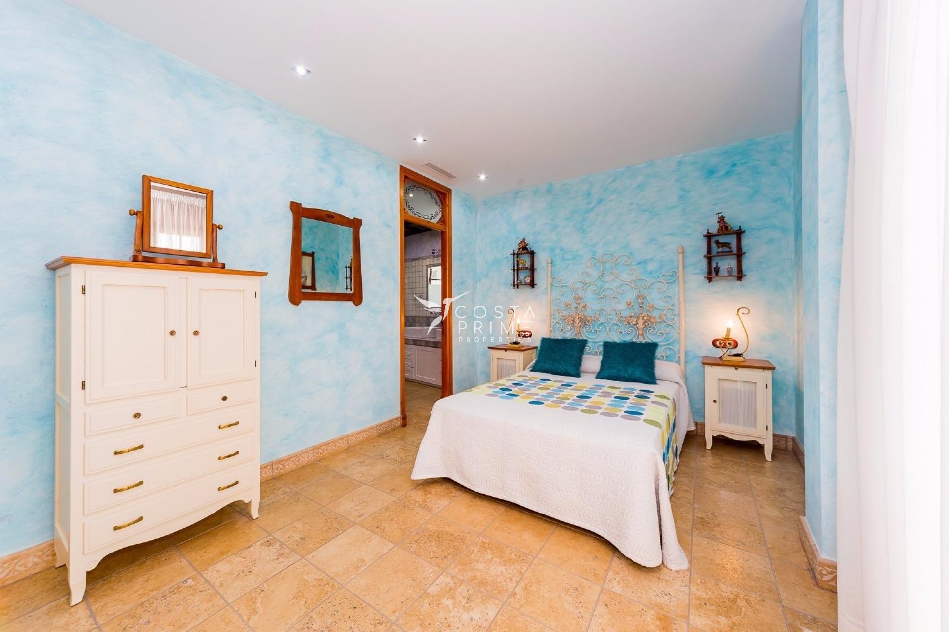 Resale - Villa  - Almoradí