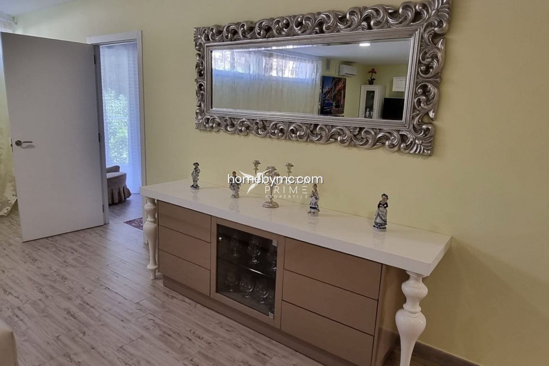 Resale - Villa  - Altea