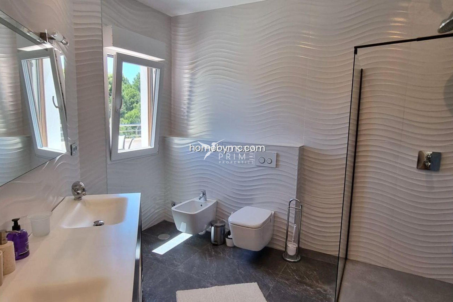 Resale - Villa  - Altea