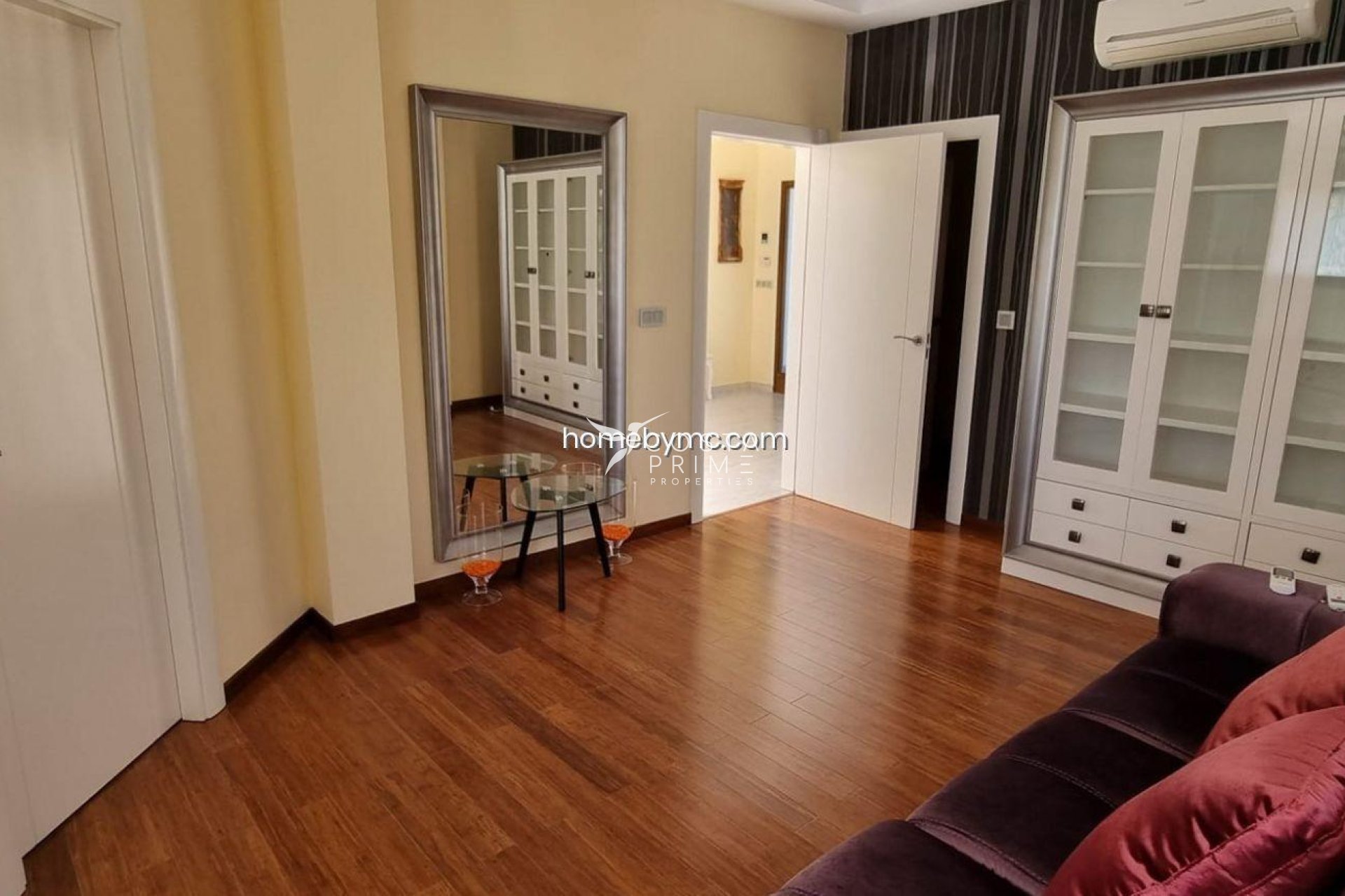 Resale - Villa  - Altea