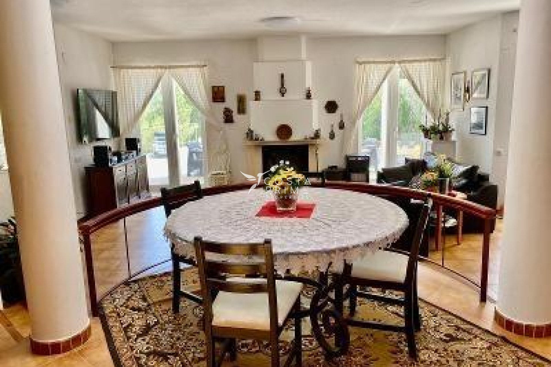 Resale - Villa  - Altea