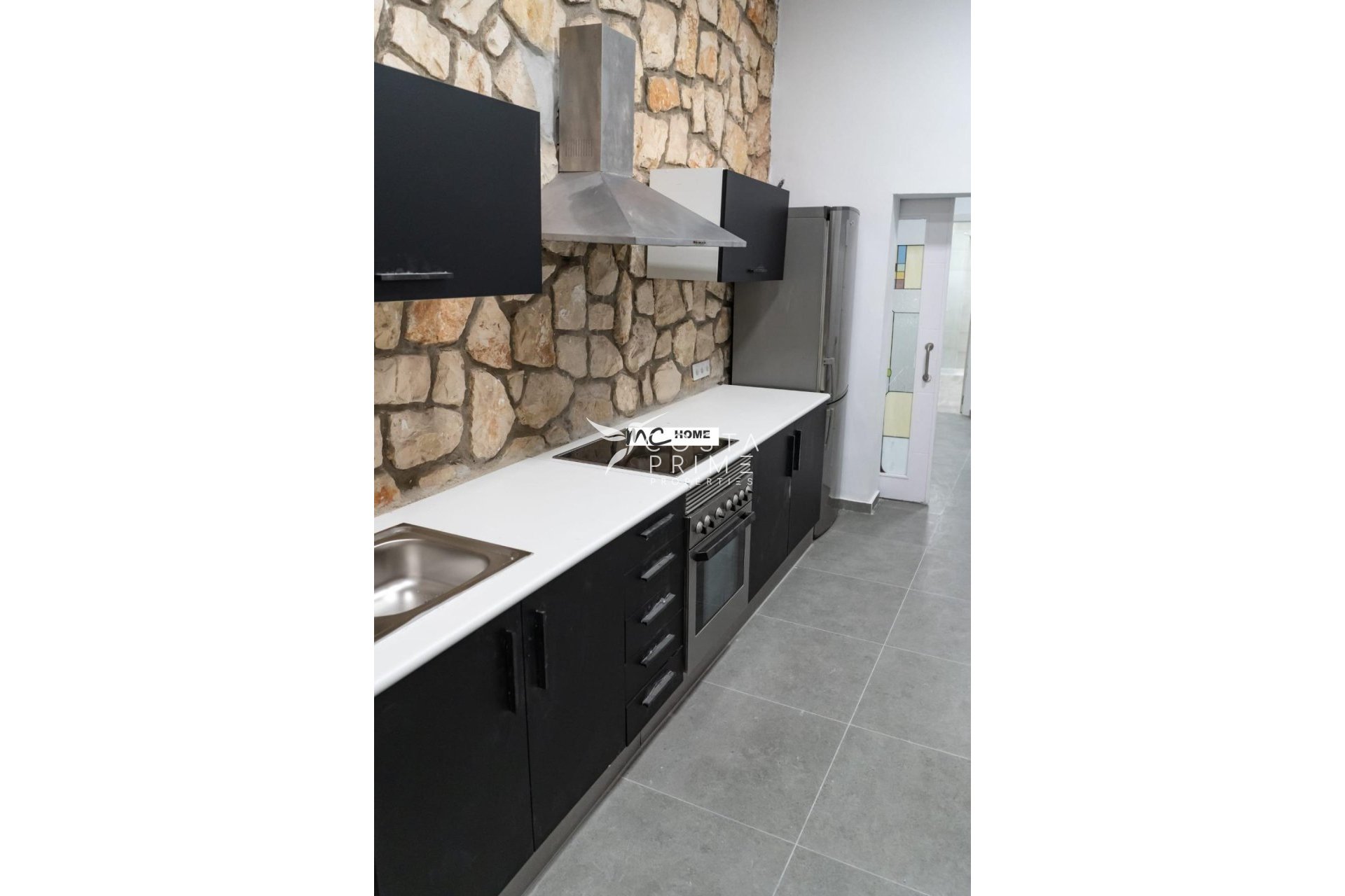 Resale - Villa  - Altea