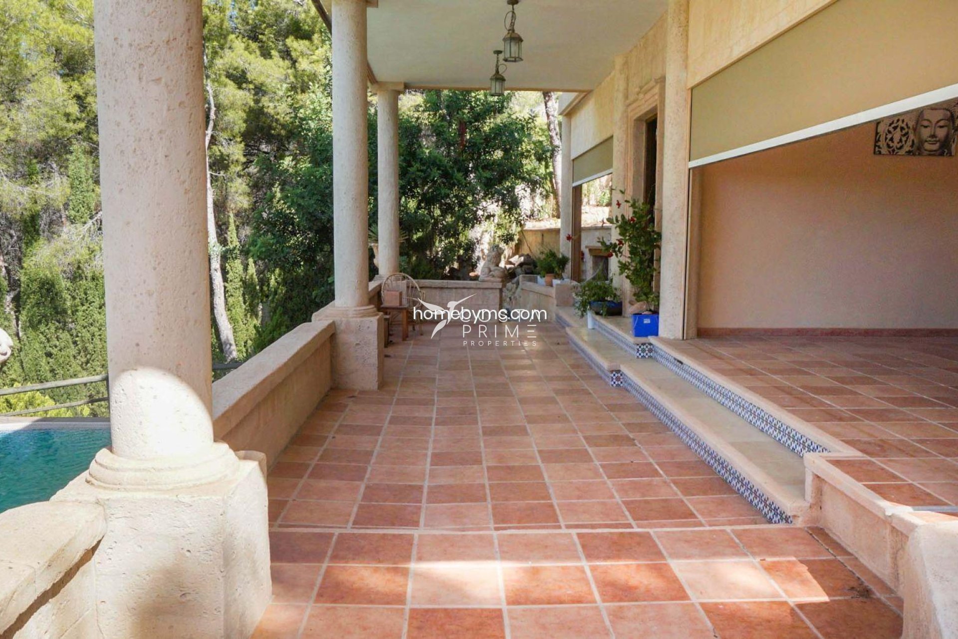Resale - Villa  - Altea
