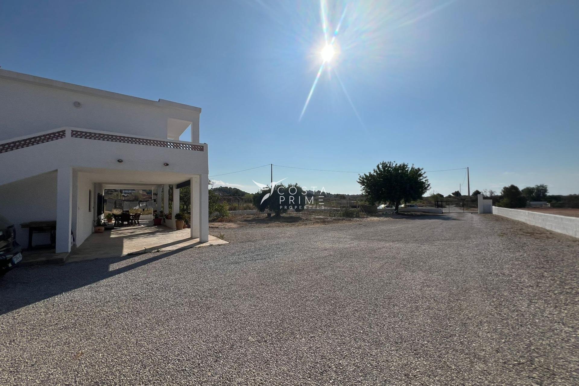 Resale - Villa  - Altea