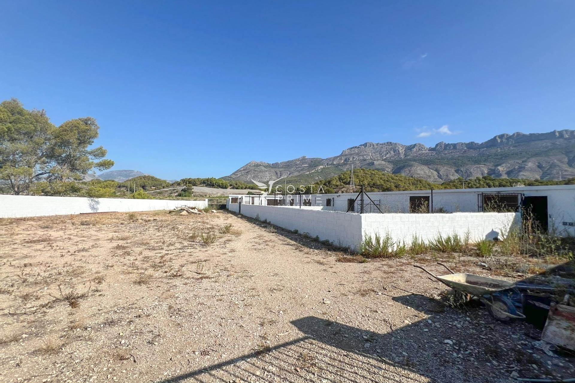 Resale - Villa  - Altea