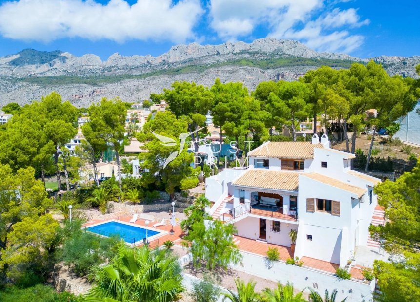 Resale - Villa  - Altea