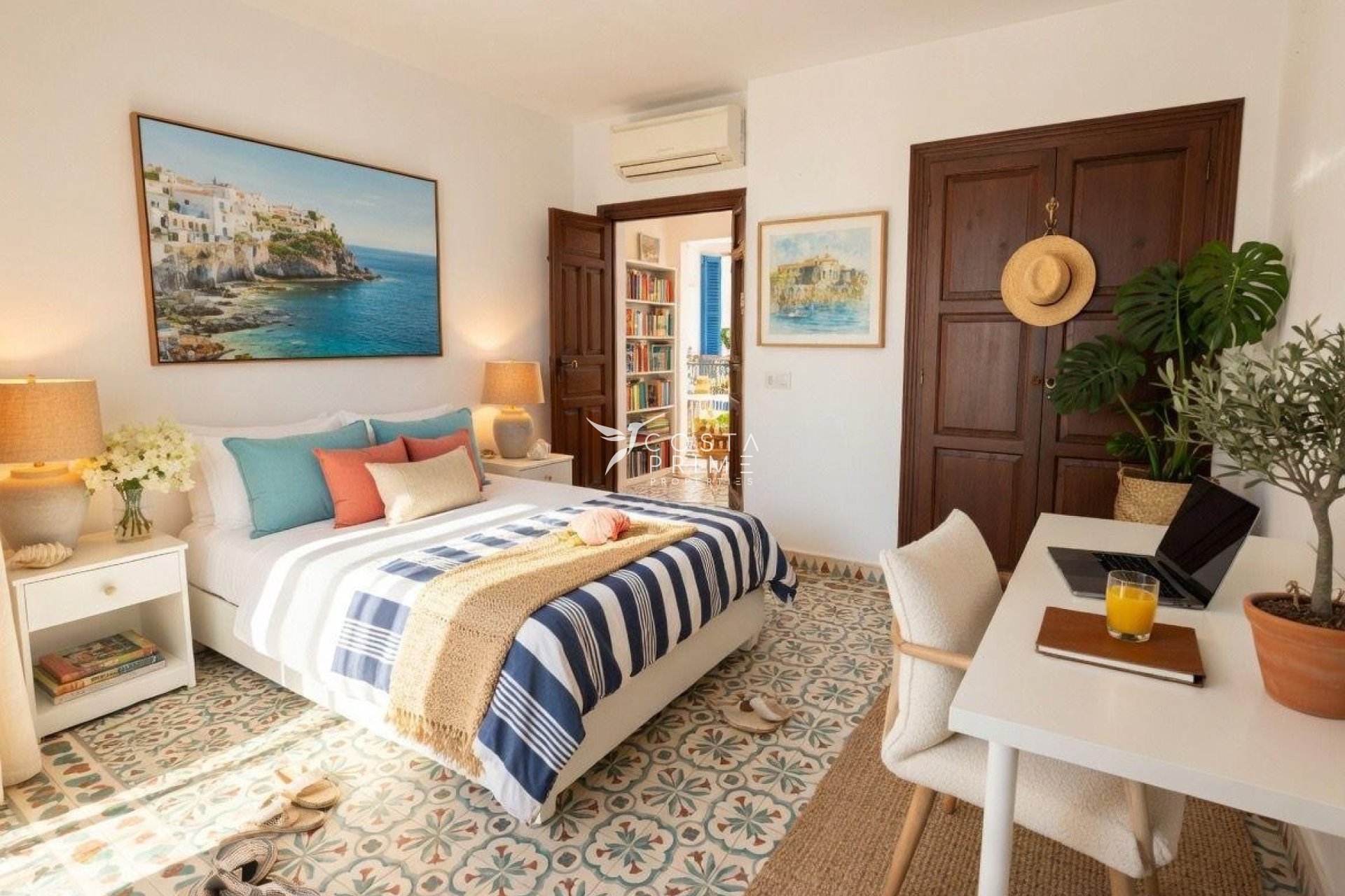 Resale - Villa  - Altea