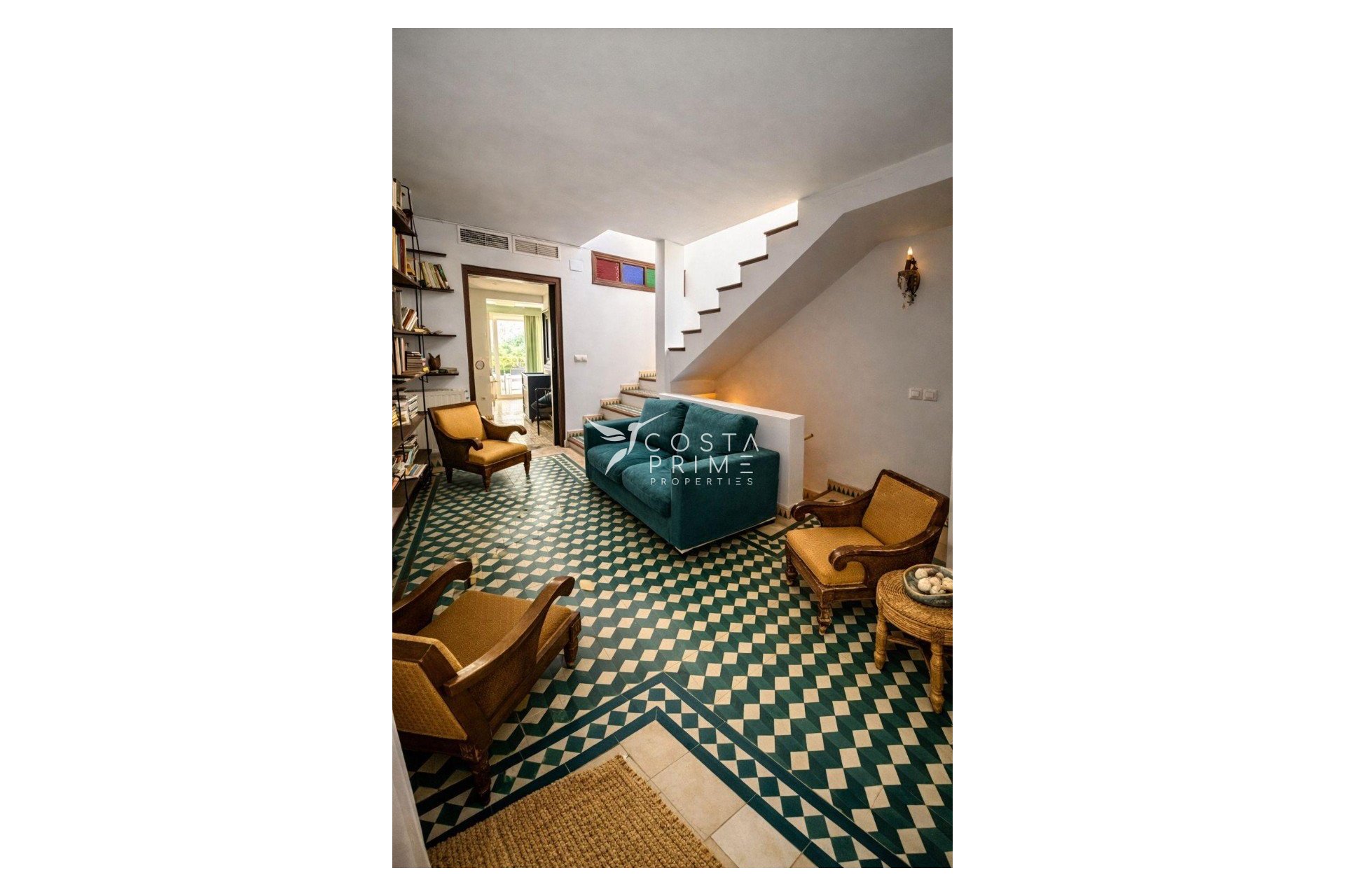 Resale - Villa  - Altea