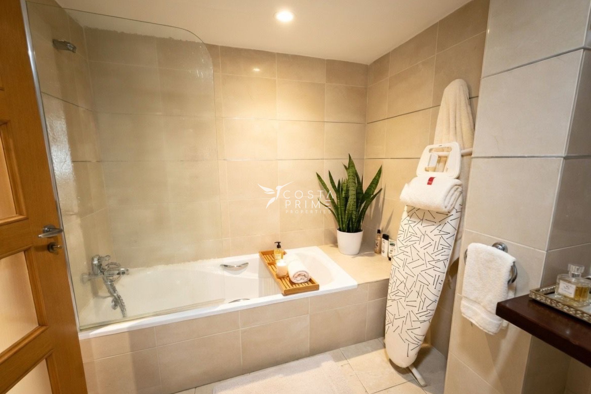 Resale - Villa  - Altea