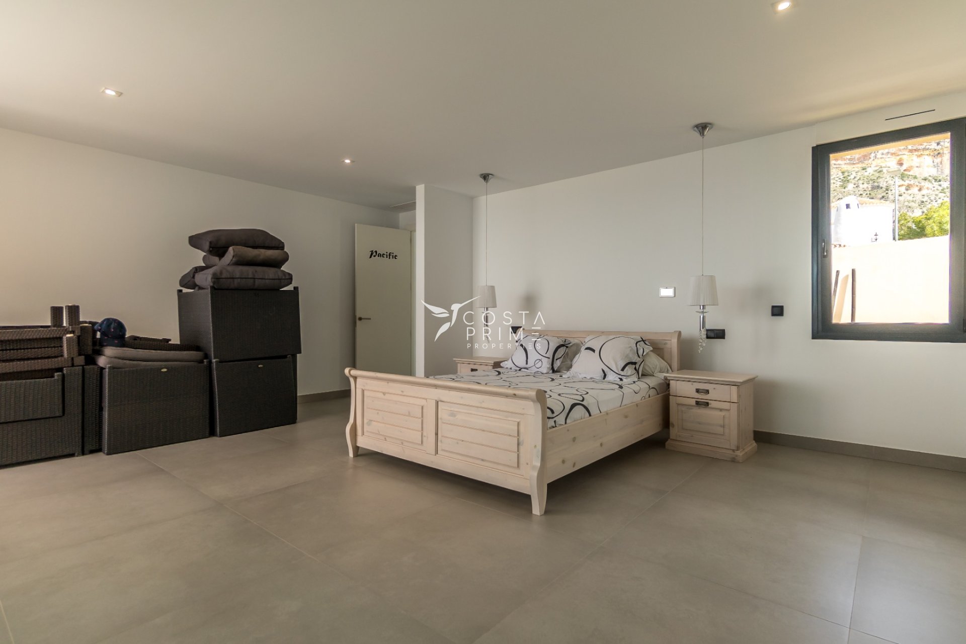 Resale - Villa  - Altea