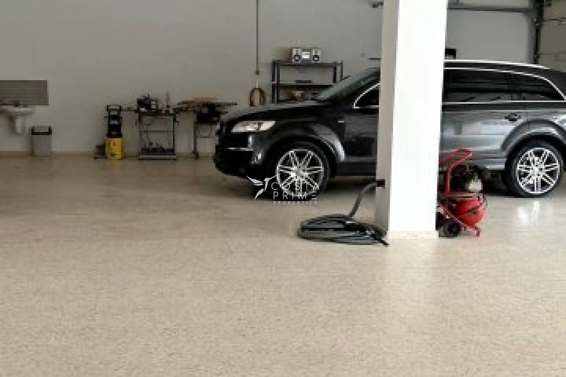 Resale - Villa  - Altea