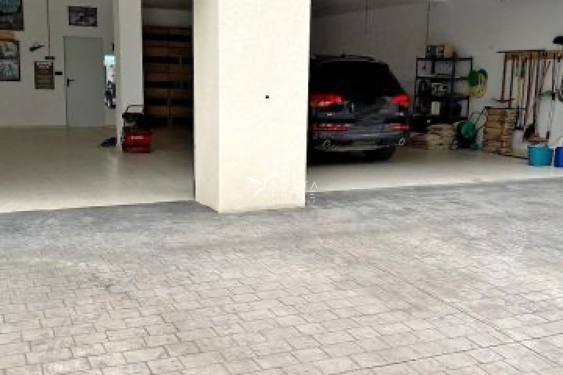 Resale - Villa  - Altea