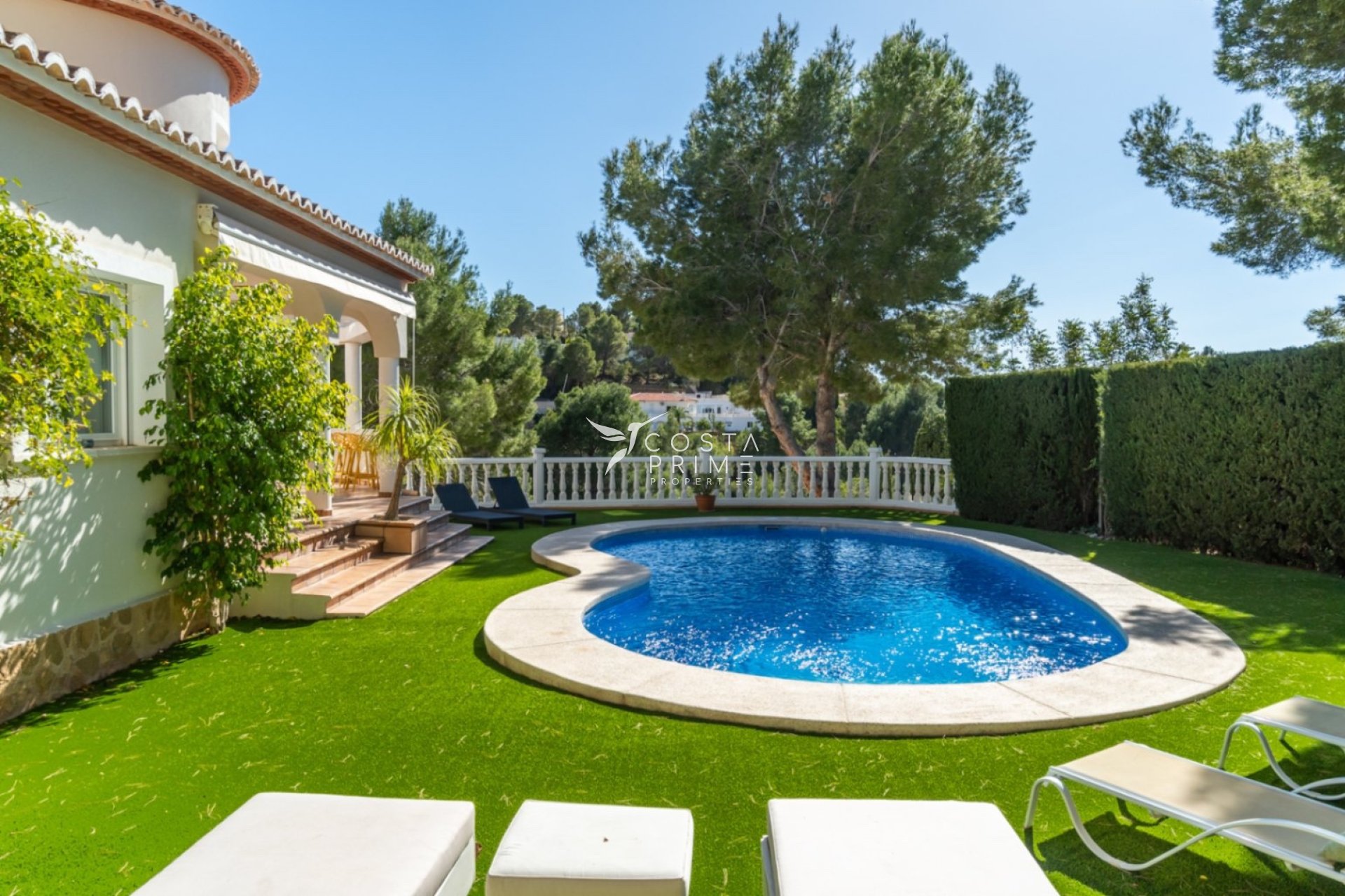 Resale - Villa  - Altea