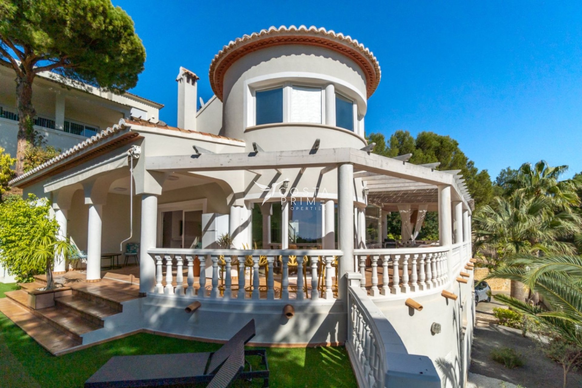 Resale - Villa  - Altea