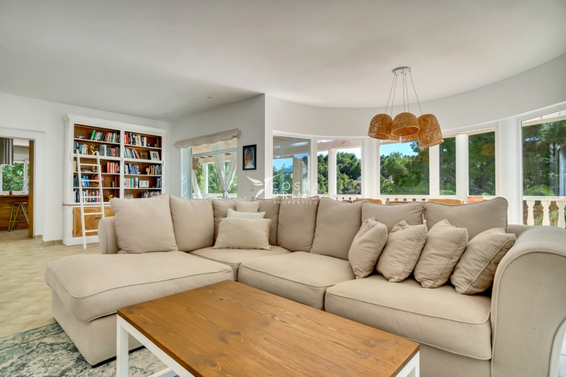 Resale - Villa  - Altea