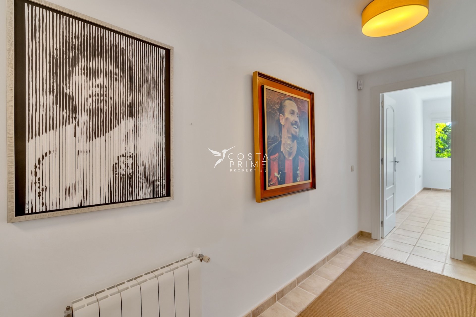 Resale - Villa  - Altea