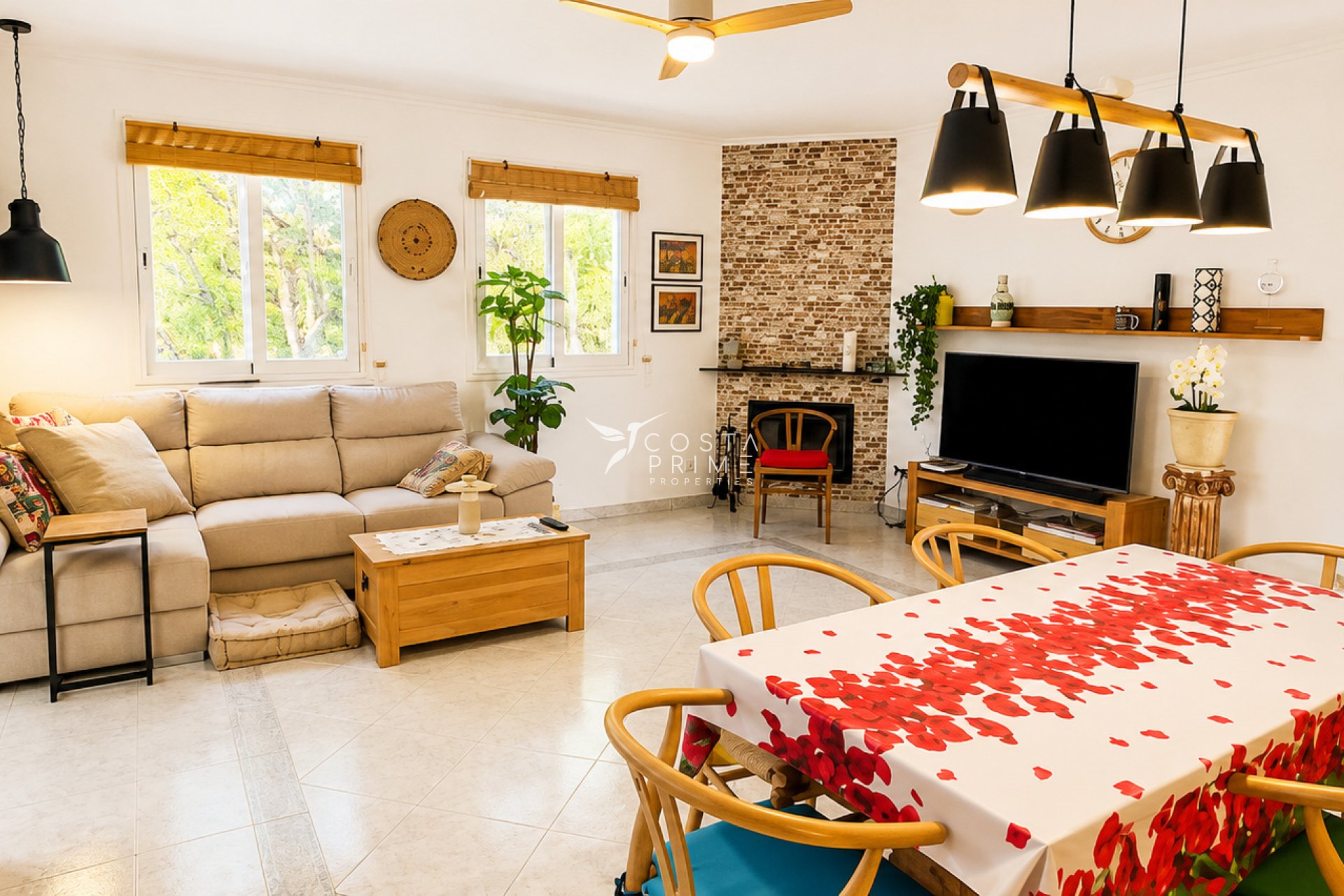 Resale - Villa  - Altea