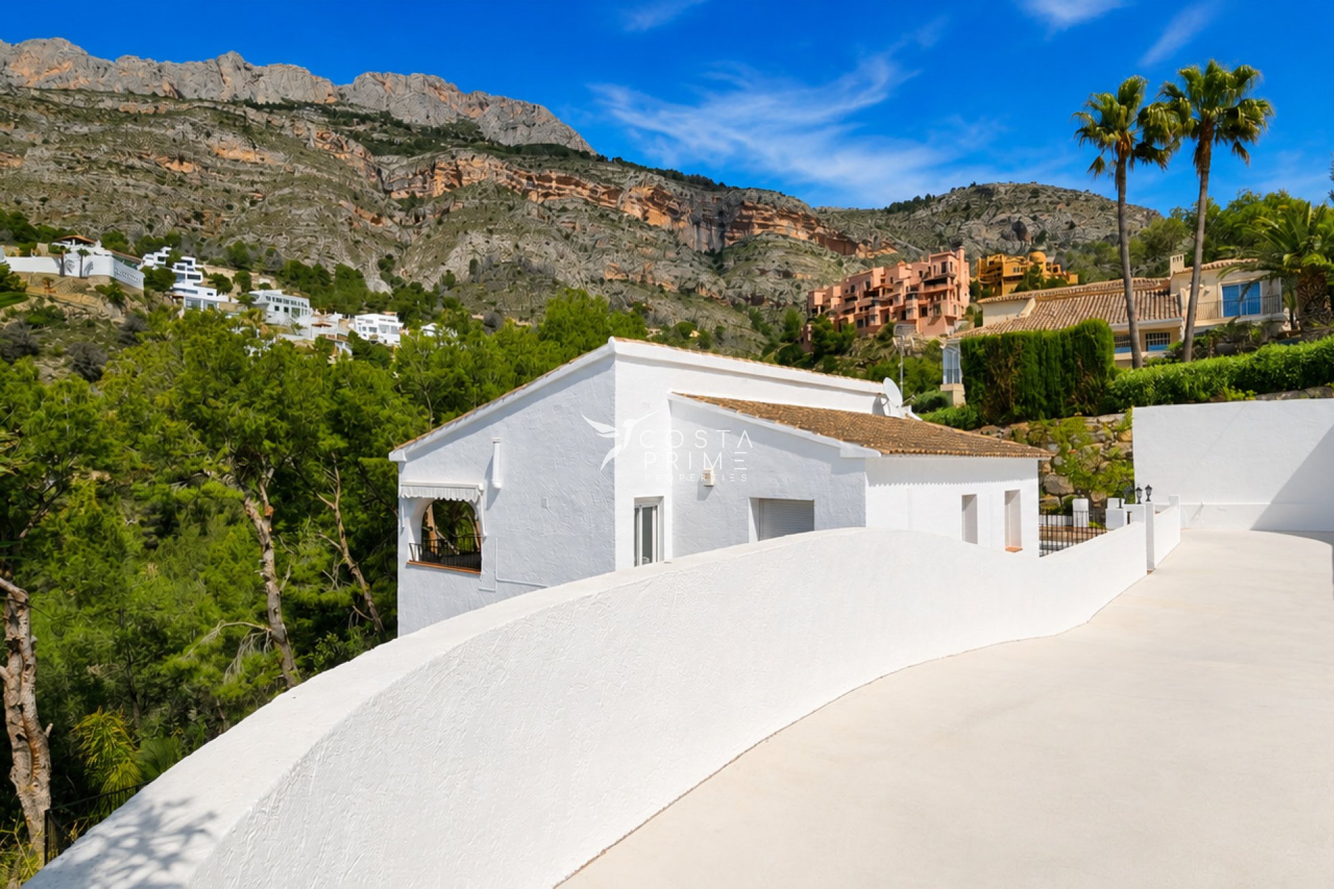 Resale - Villa  - Altea