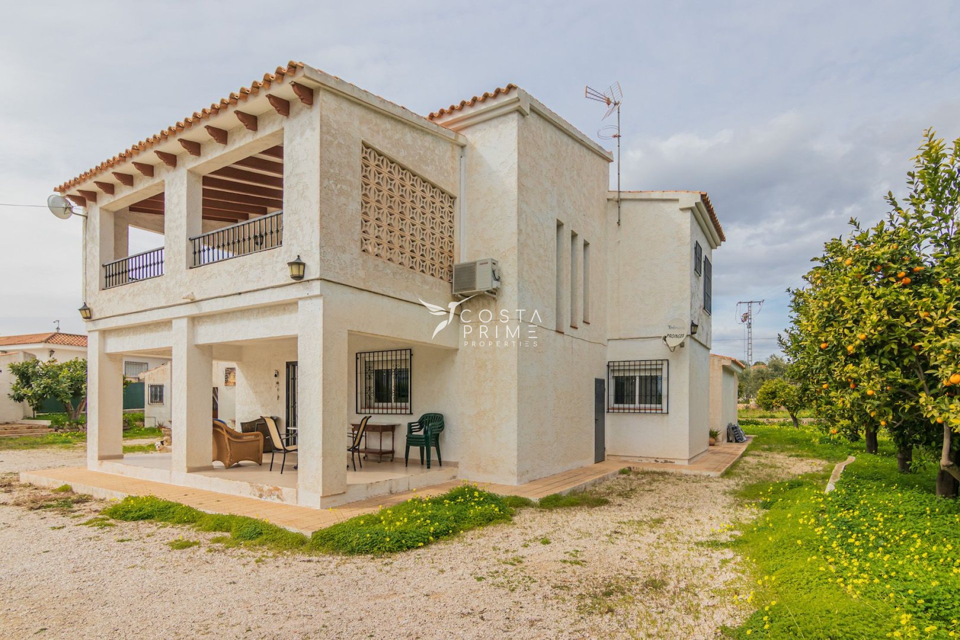 Resale - Villa  - Altea