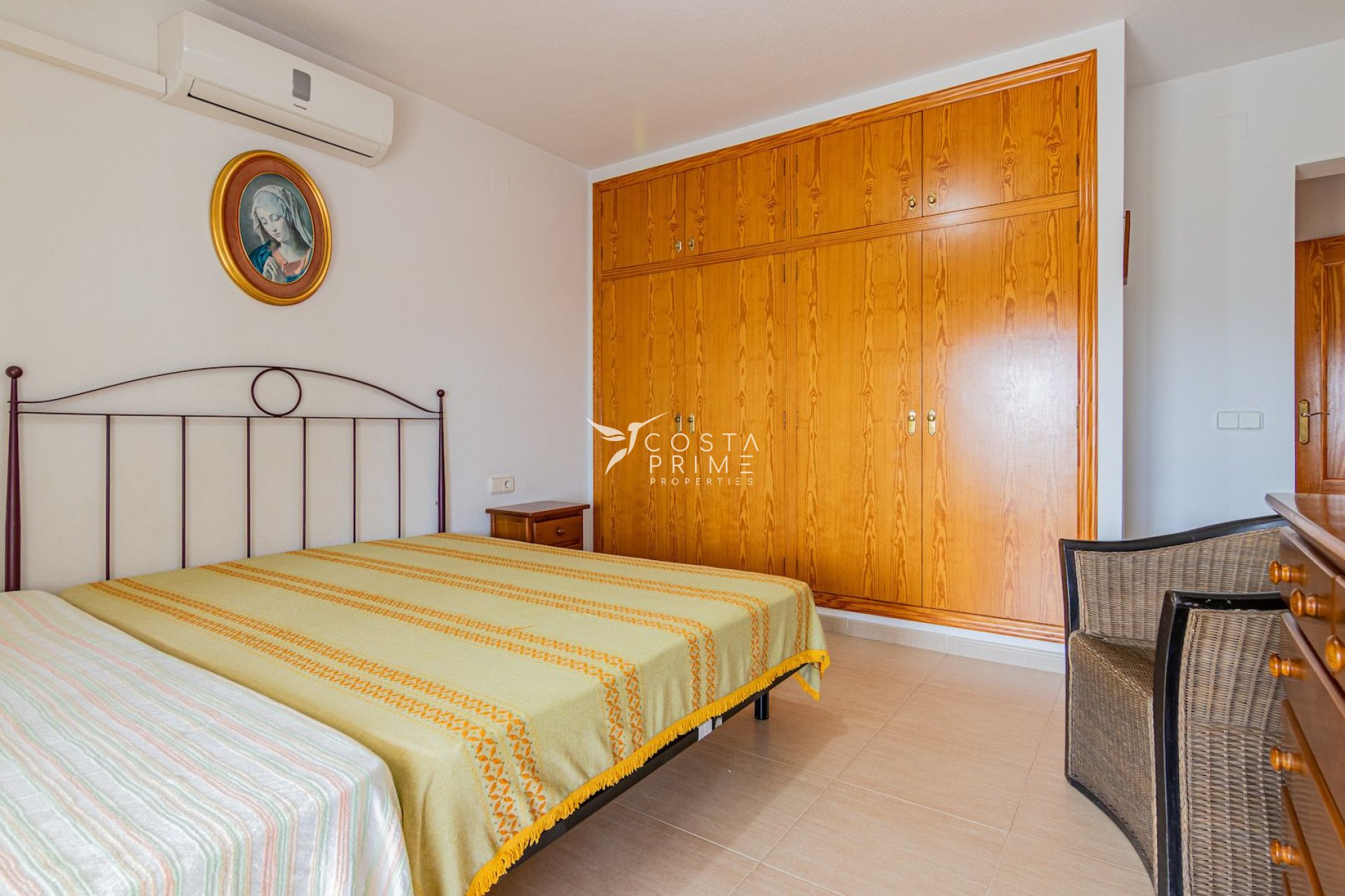 Resale - Villa  - Altea