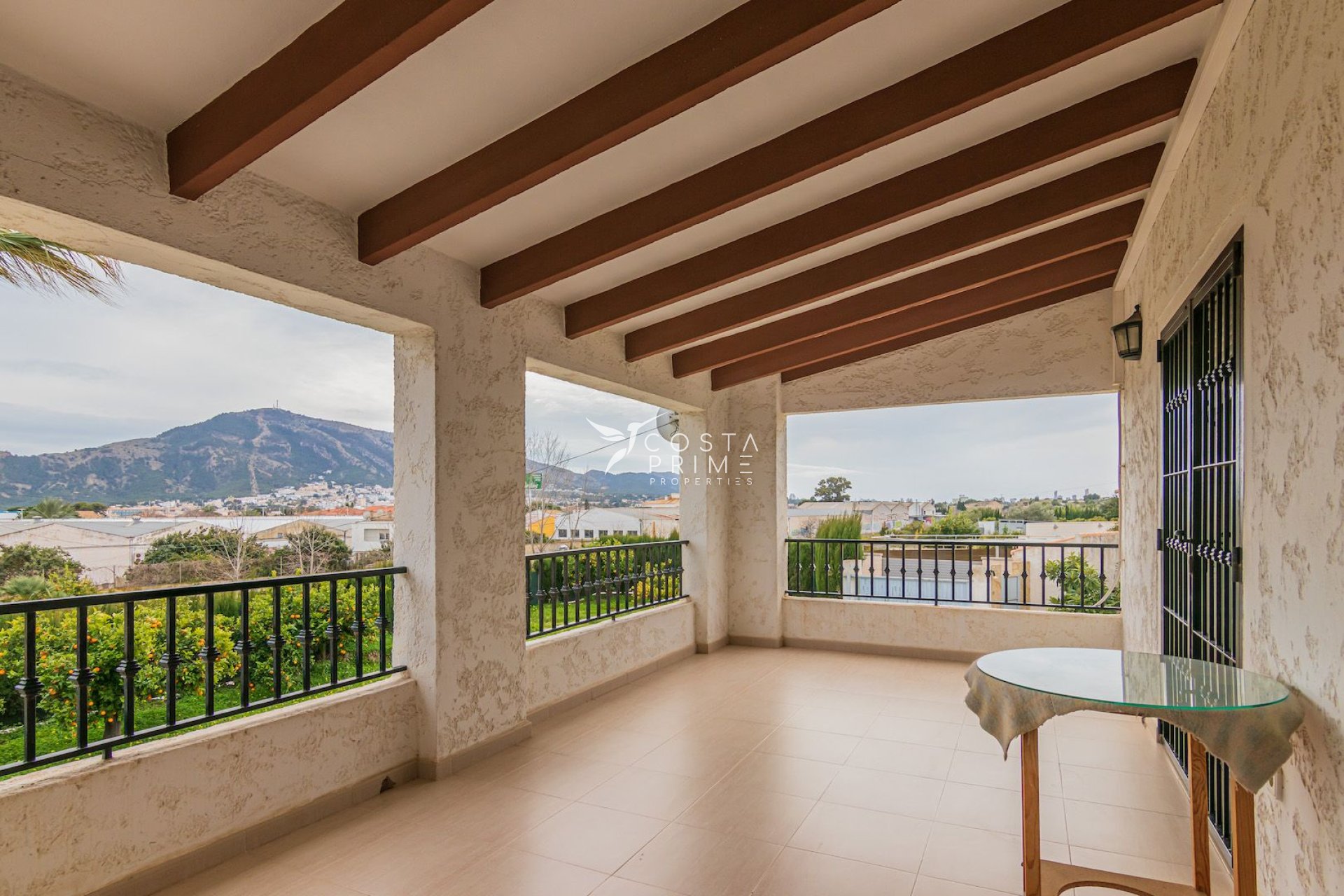 Resale - Villa  - Altea