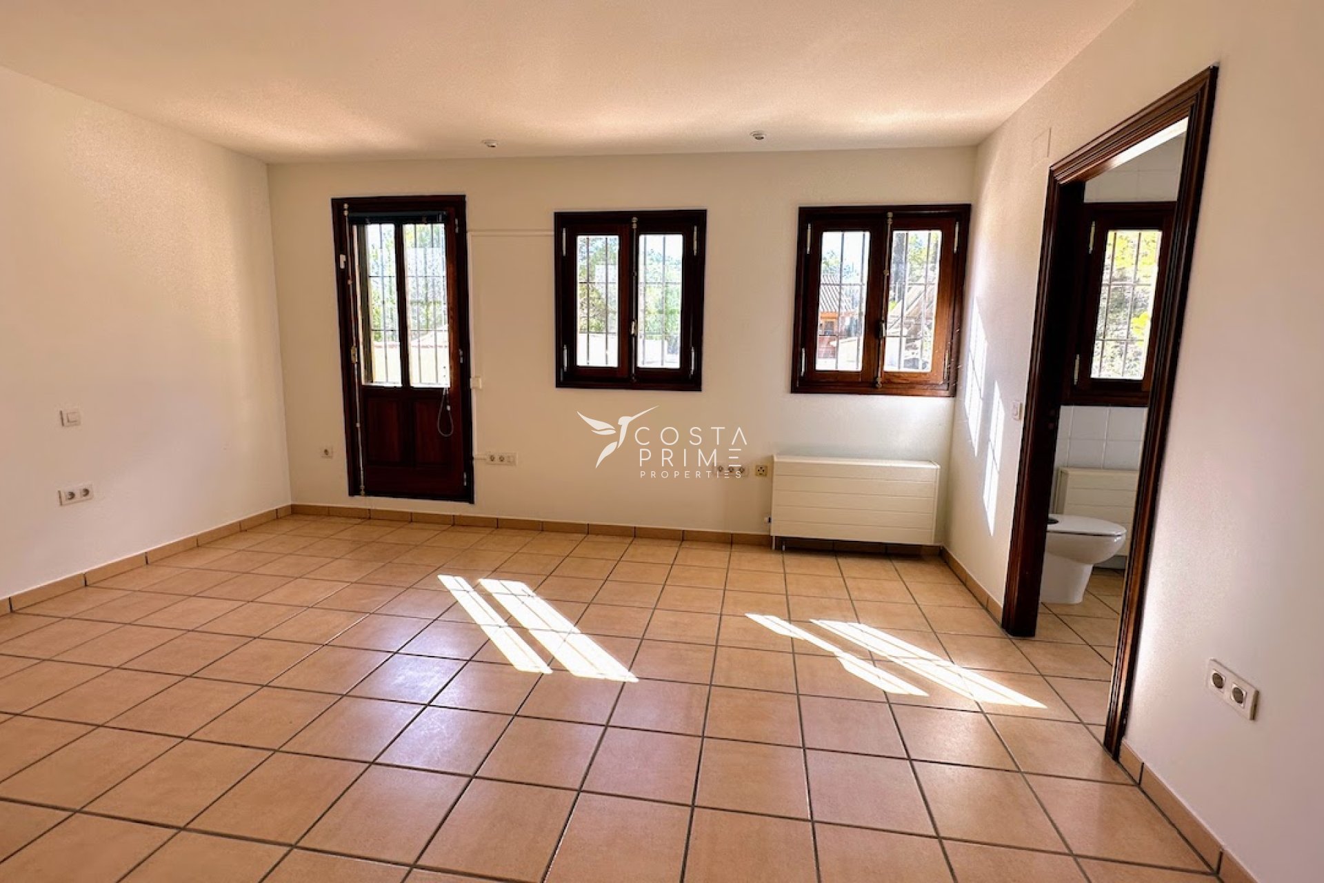 Resale - Villa  - Altea