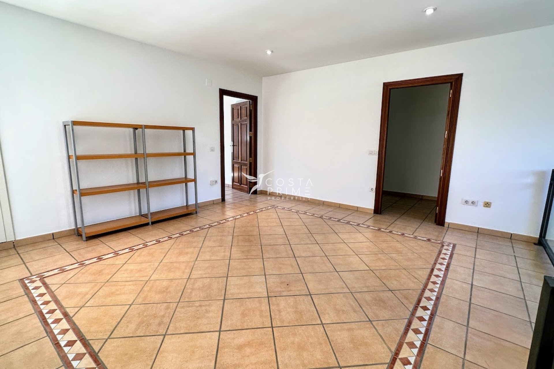 Resale - Villa  - Altea