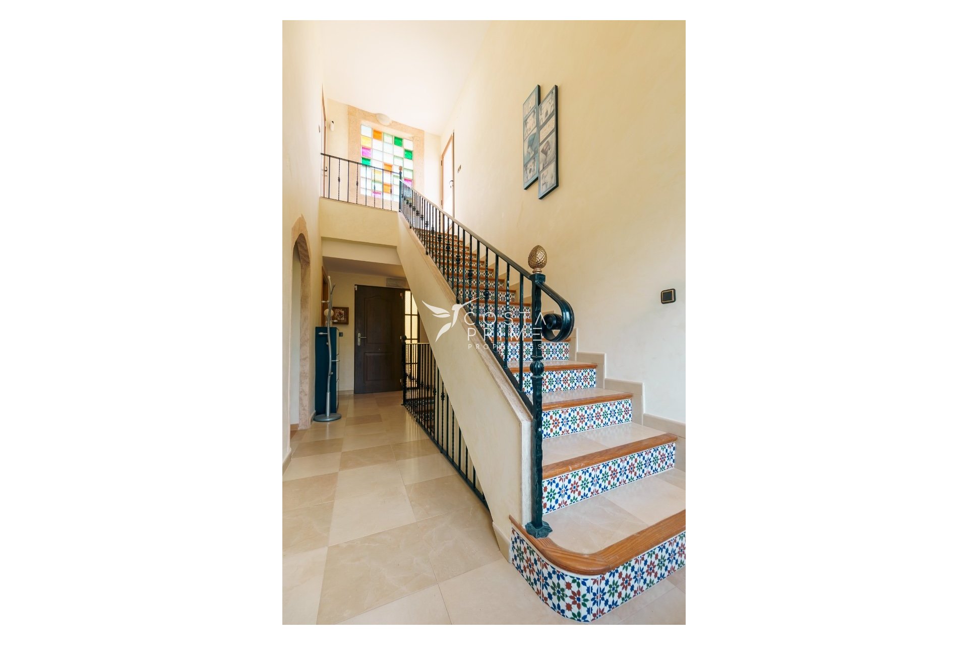 Resale - Villa  - Altea