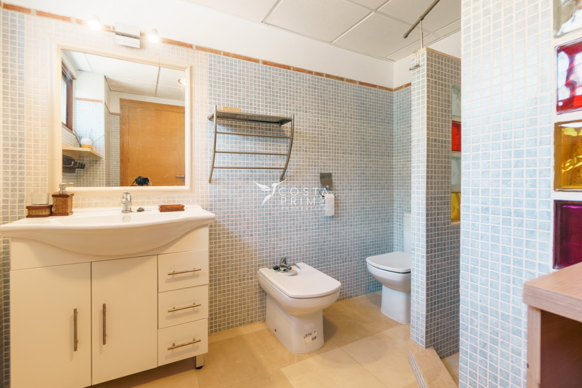 Resale - Villa  - Altea