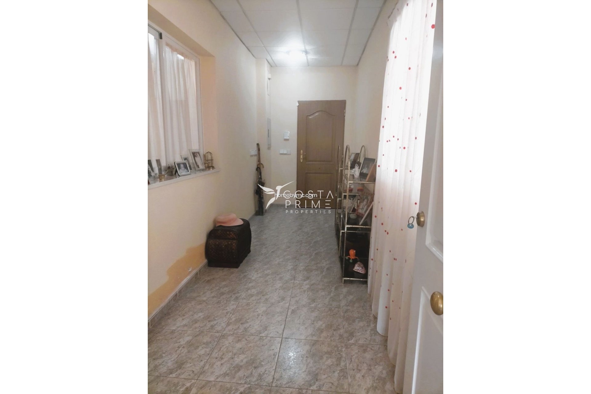 Resale - Villa  - Benidorm