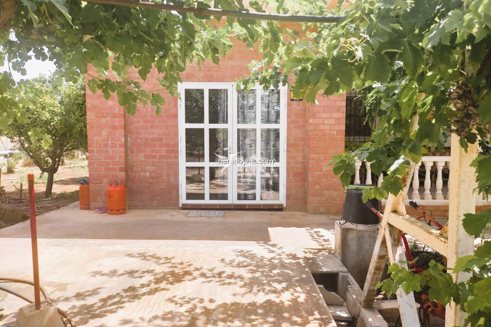 Resale - Villa  - Benidorm