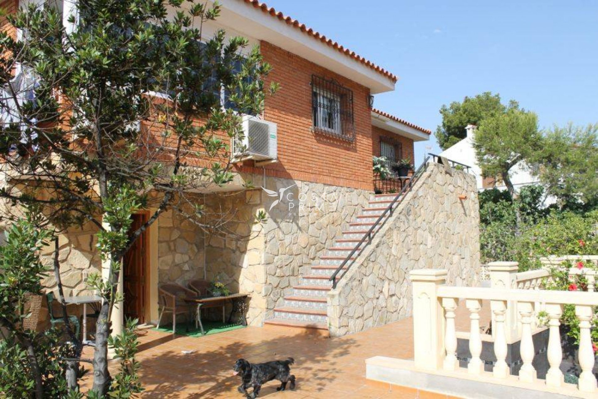 Resale - Villa  - Benidorm