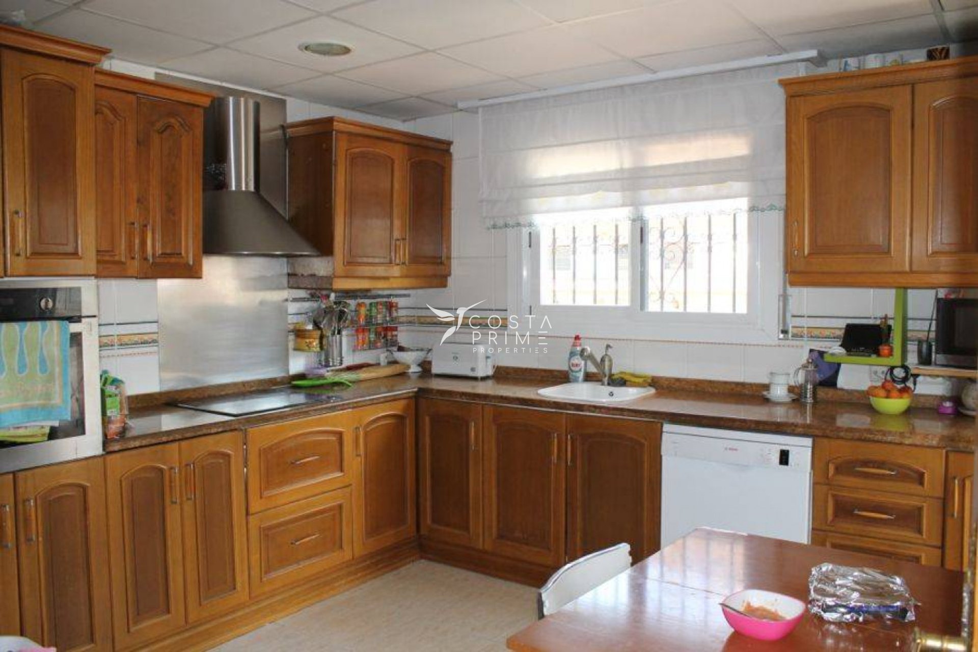 Resale - Villa  - Benidorm